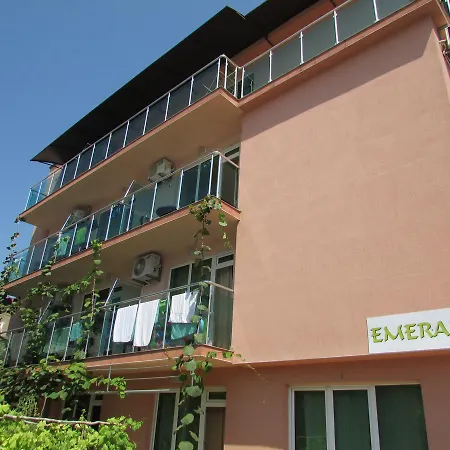 Emerald Hotel *
